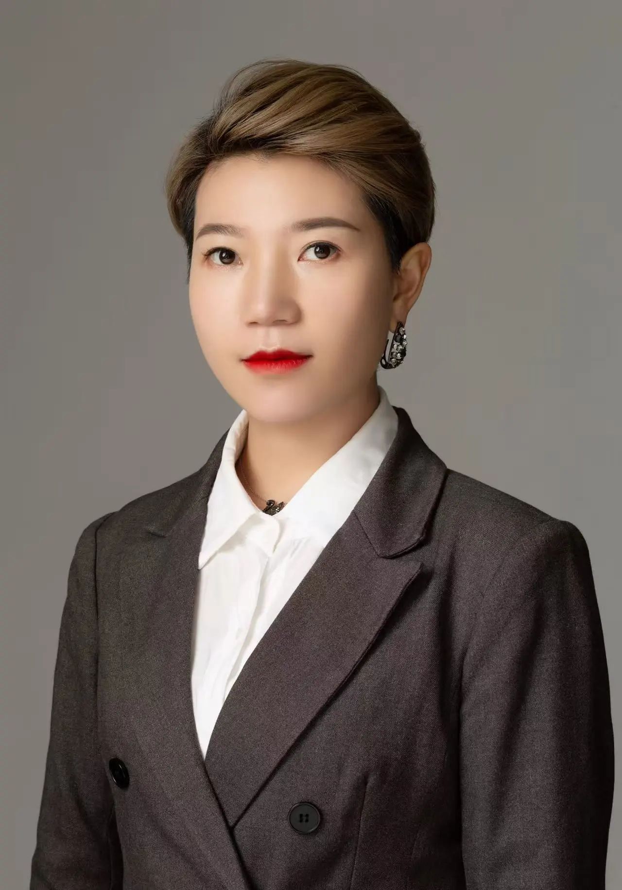 德为舒适家鲁琦：从“广而大”到“小而精”